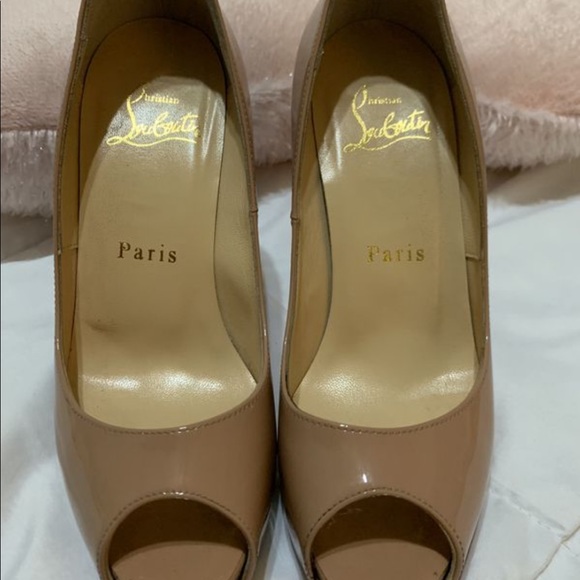 Louboutins nude - Picture 4 of 5